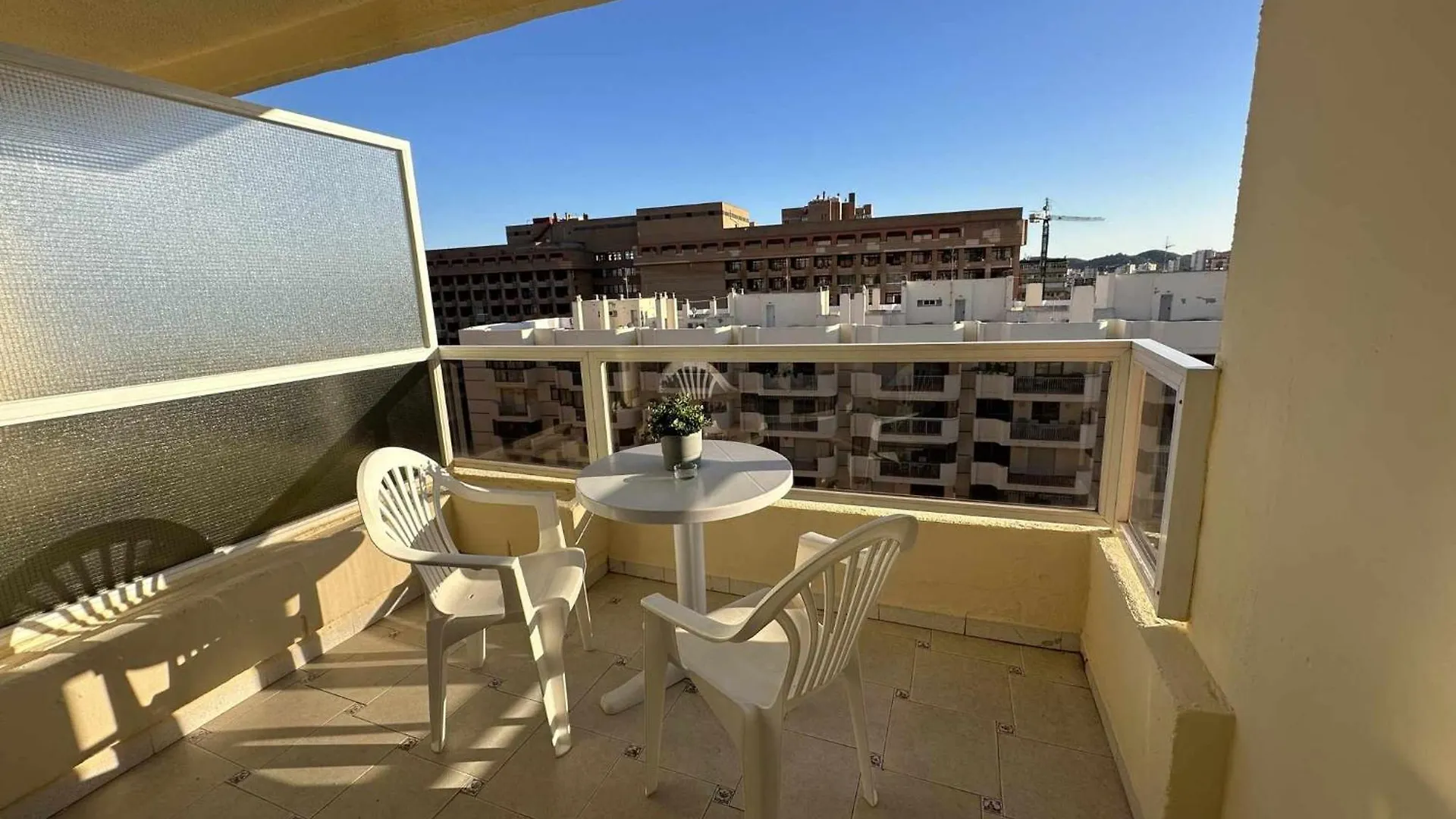 Estudio Pyr Privado Frente Al Puerto De Fuengirola Apartment