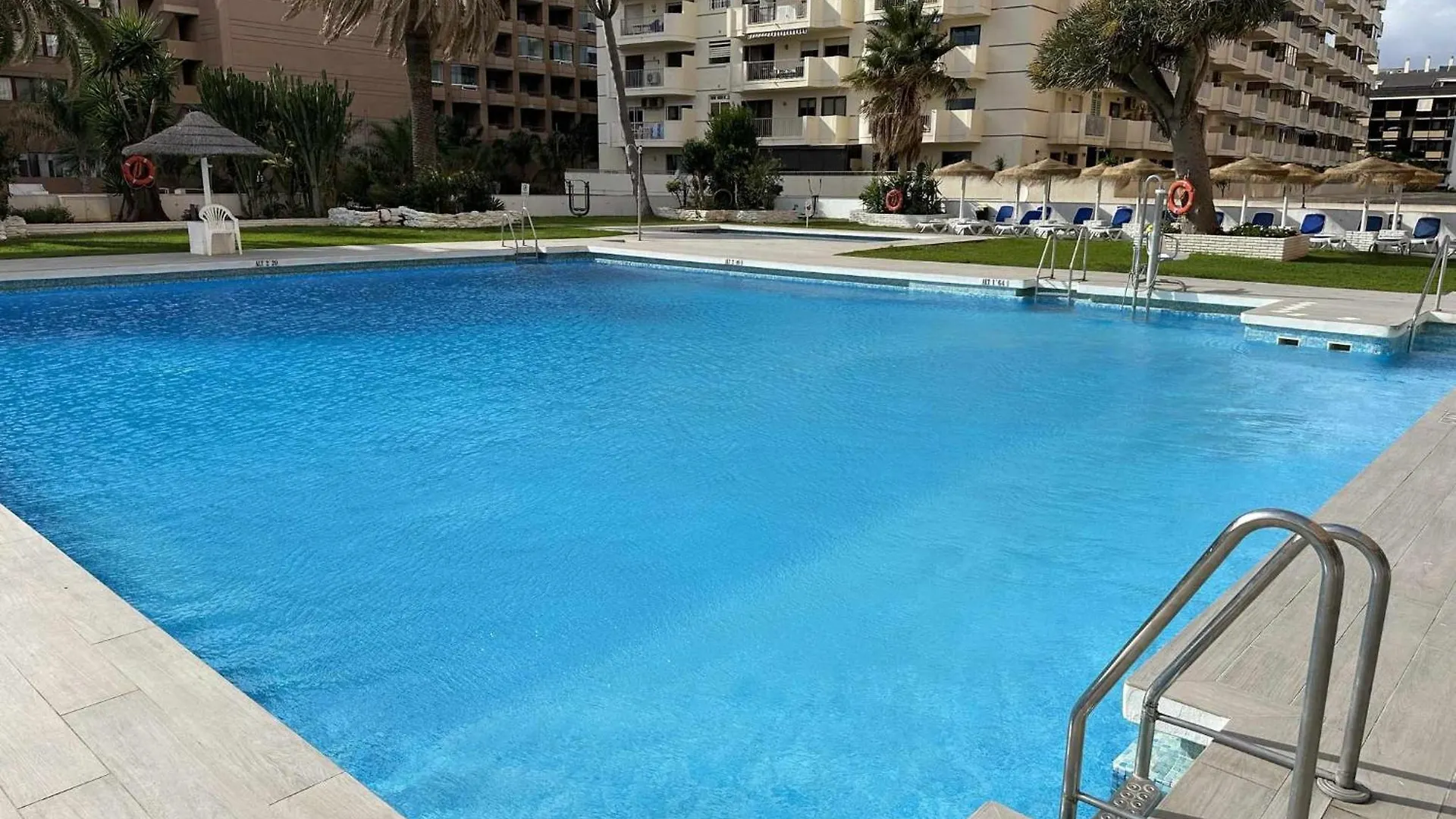 Estudio Pyr Privado Frente Al Puerto De Fuengirola 0*,  Spain