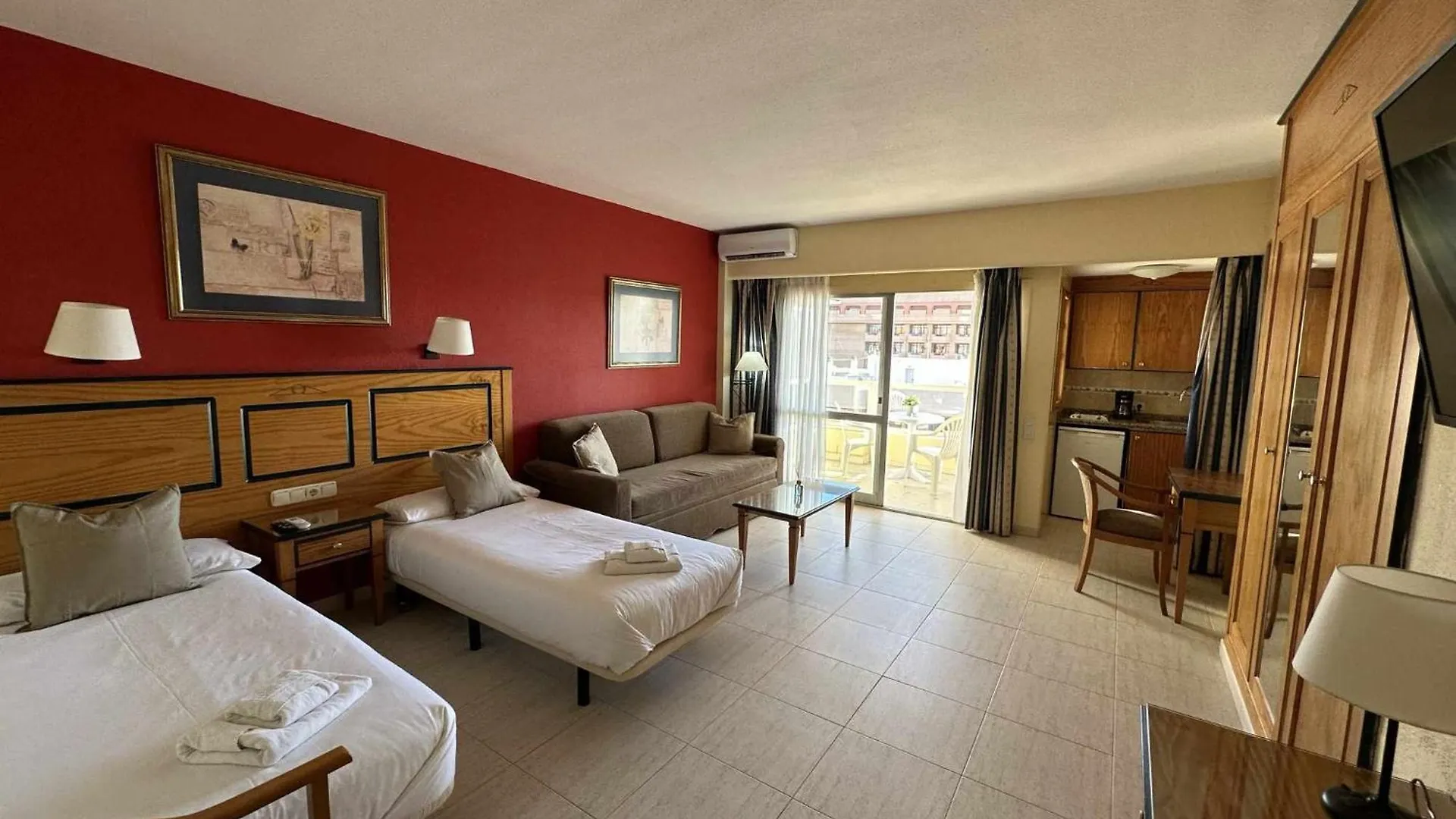 Apartment Estudio Pyr Privado Frente Al Puerto De Fuengirola Spain