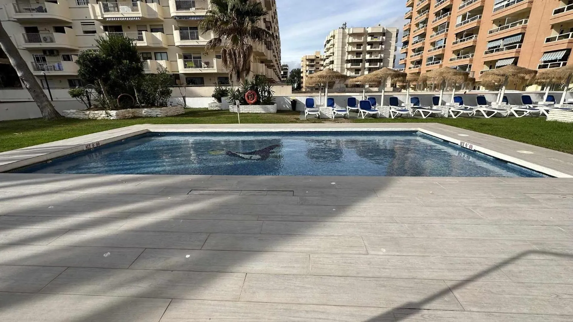 Estudio Pyr Privado Frente Al Puerto De Fuengirola Apartment