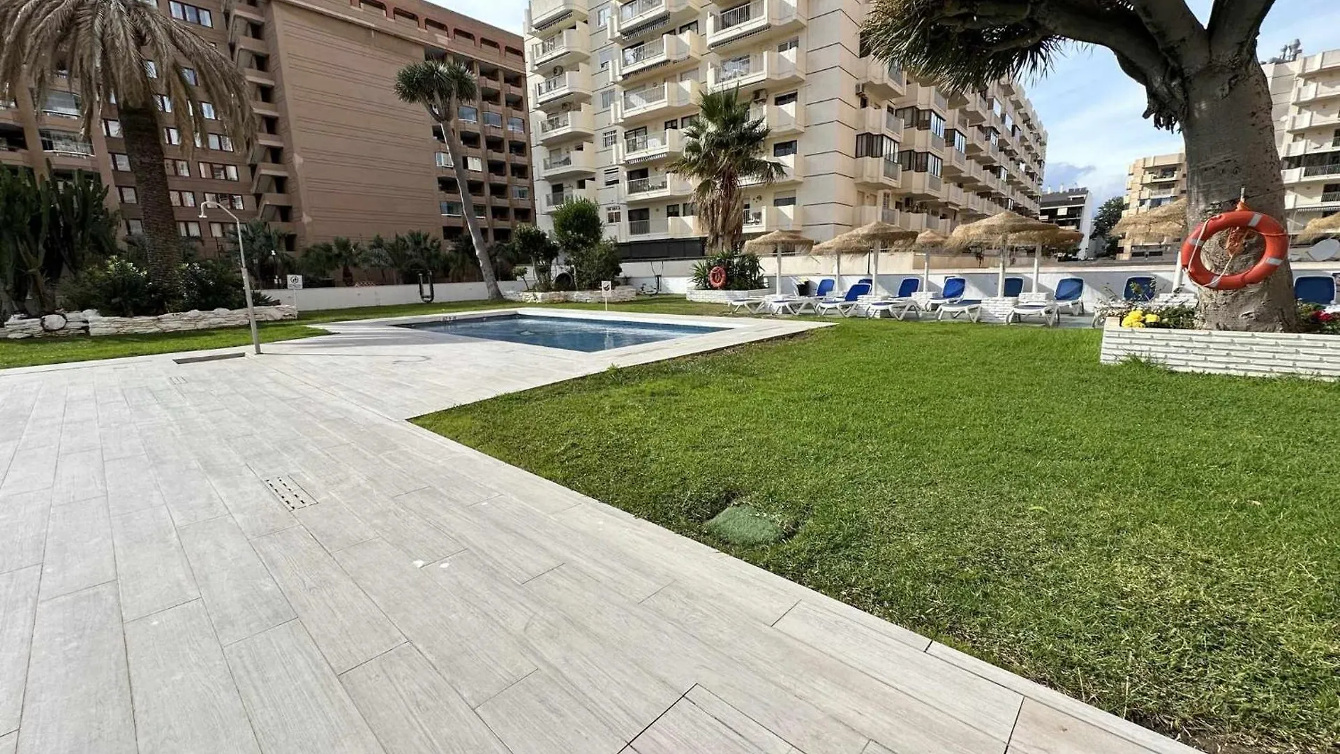 Estudio Pyr Privado Frente Al Puerto De Fuengirola