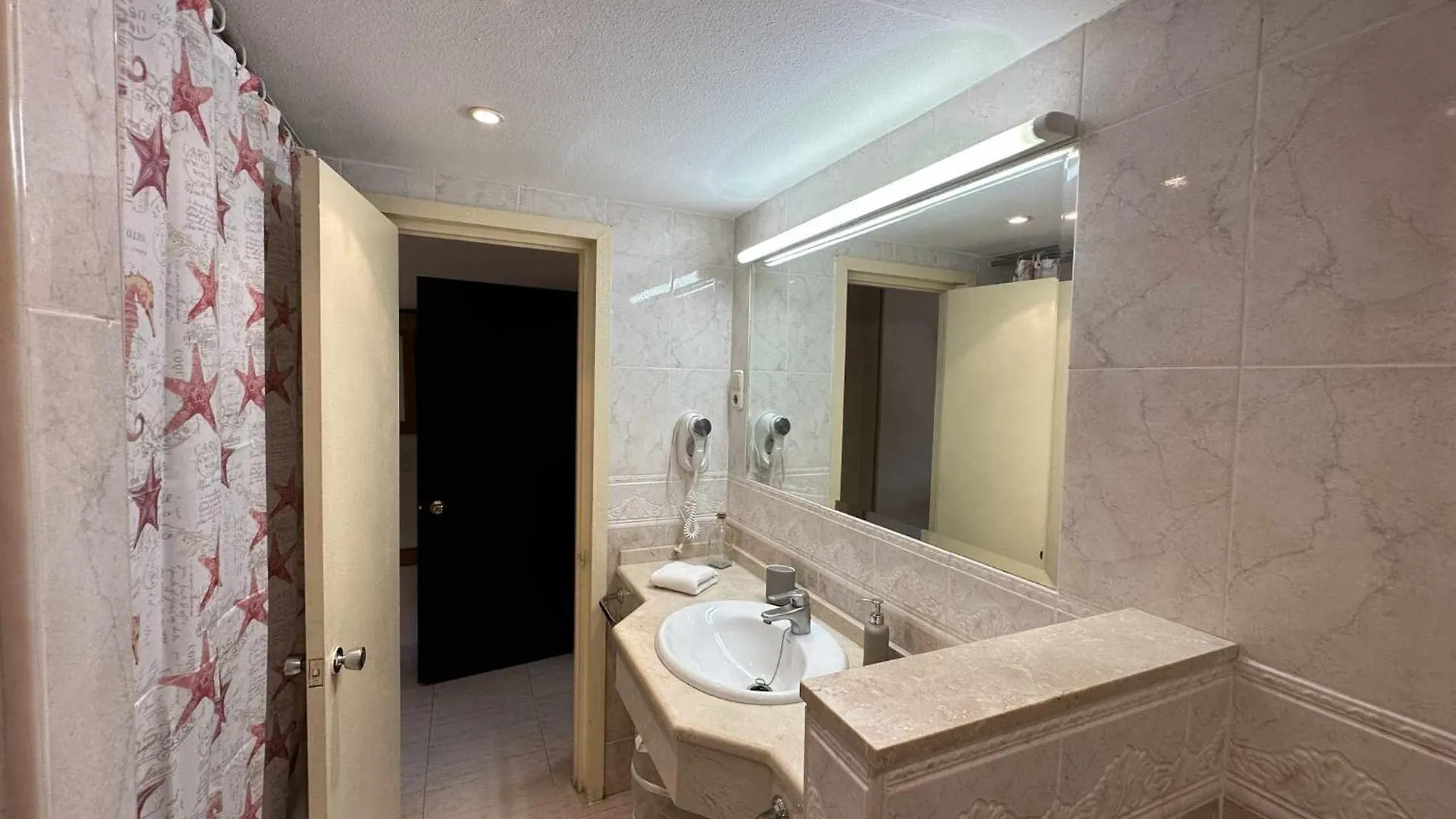 Estudio Pyr Privado Frente Al Puerto De Fuengirola Spain