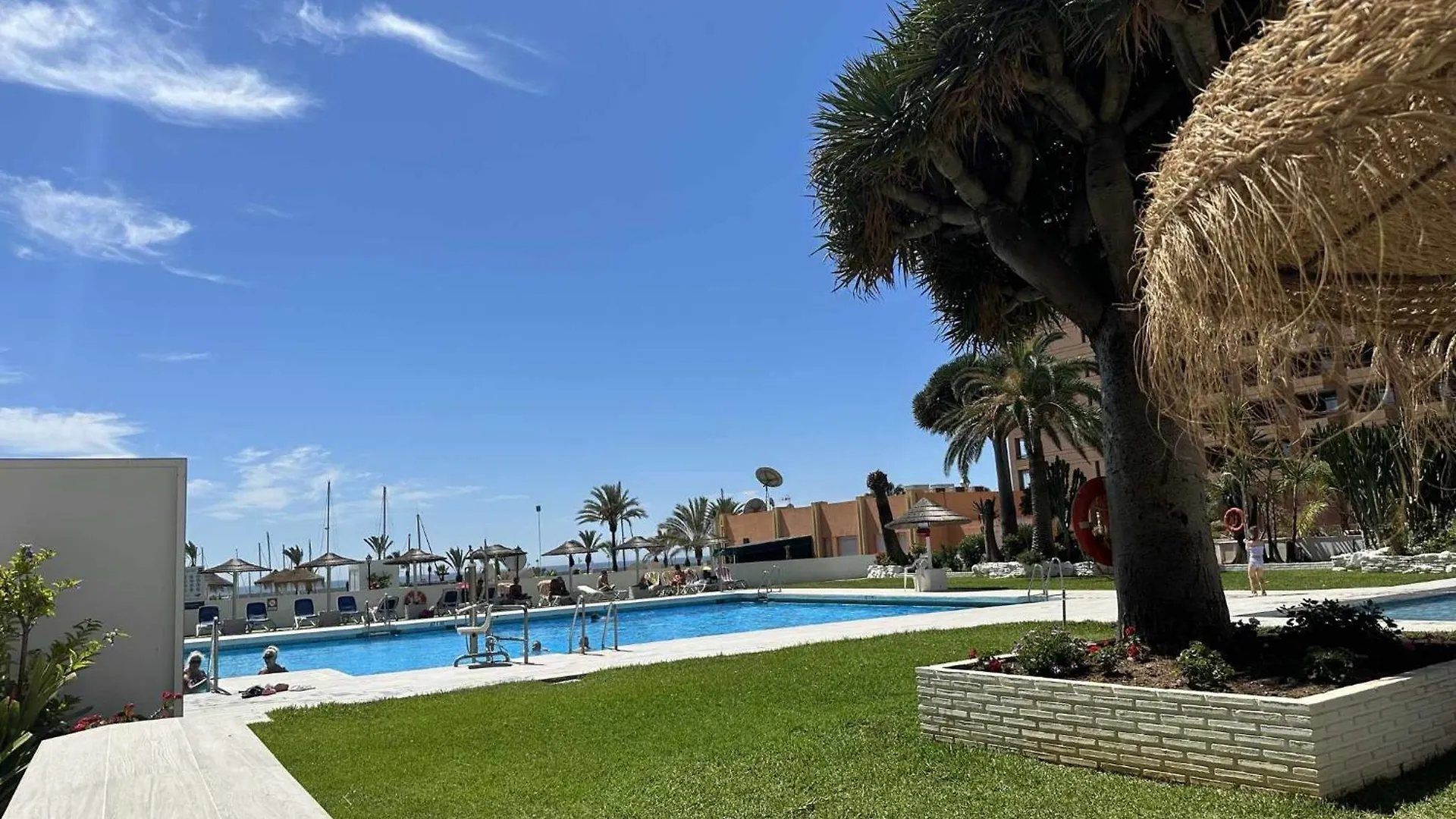 Estudio Pyr Privado Frente Al Puerto De Fuengirola Spain