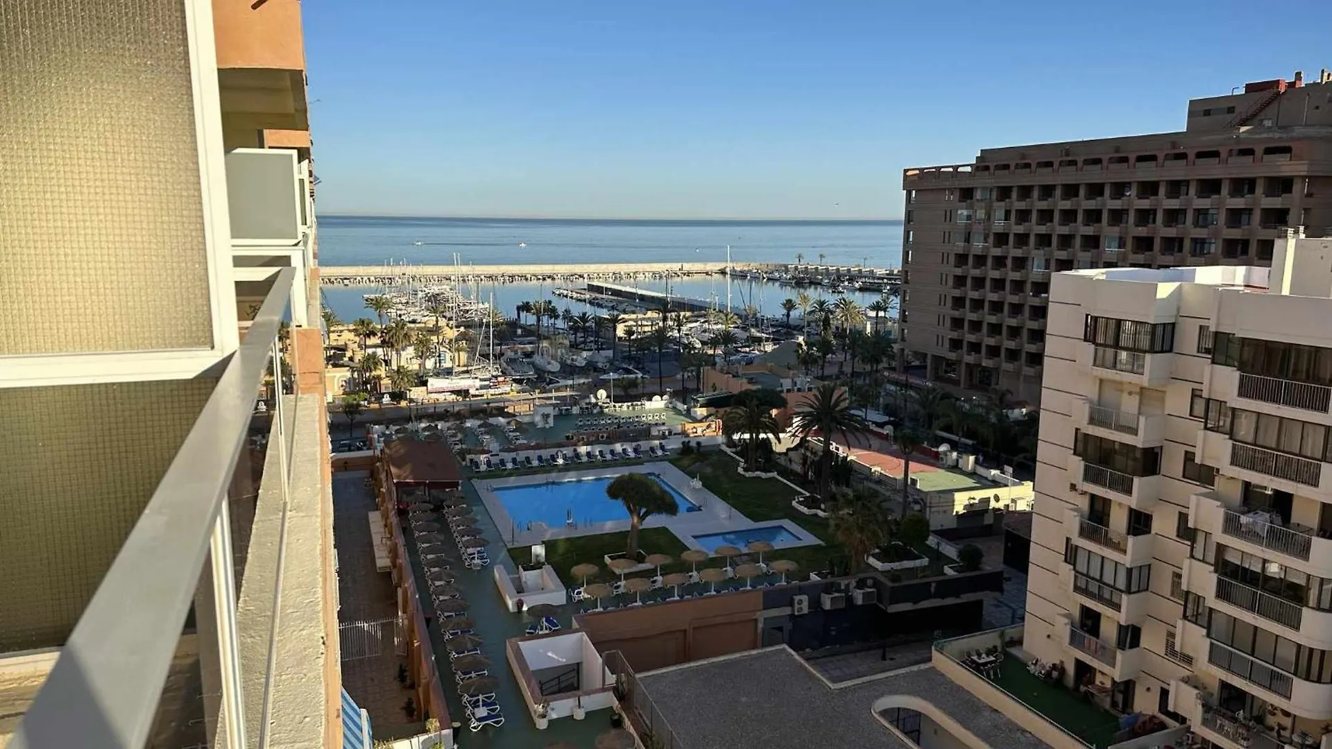 Apartment Estudio Pyr Privado Frente Al Puerto De Fuengirola